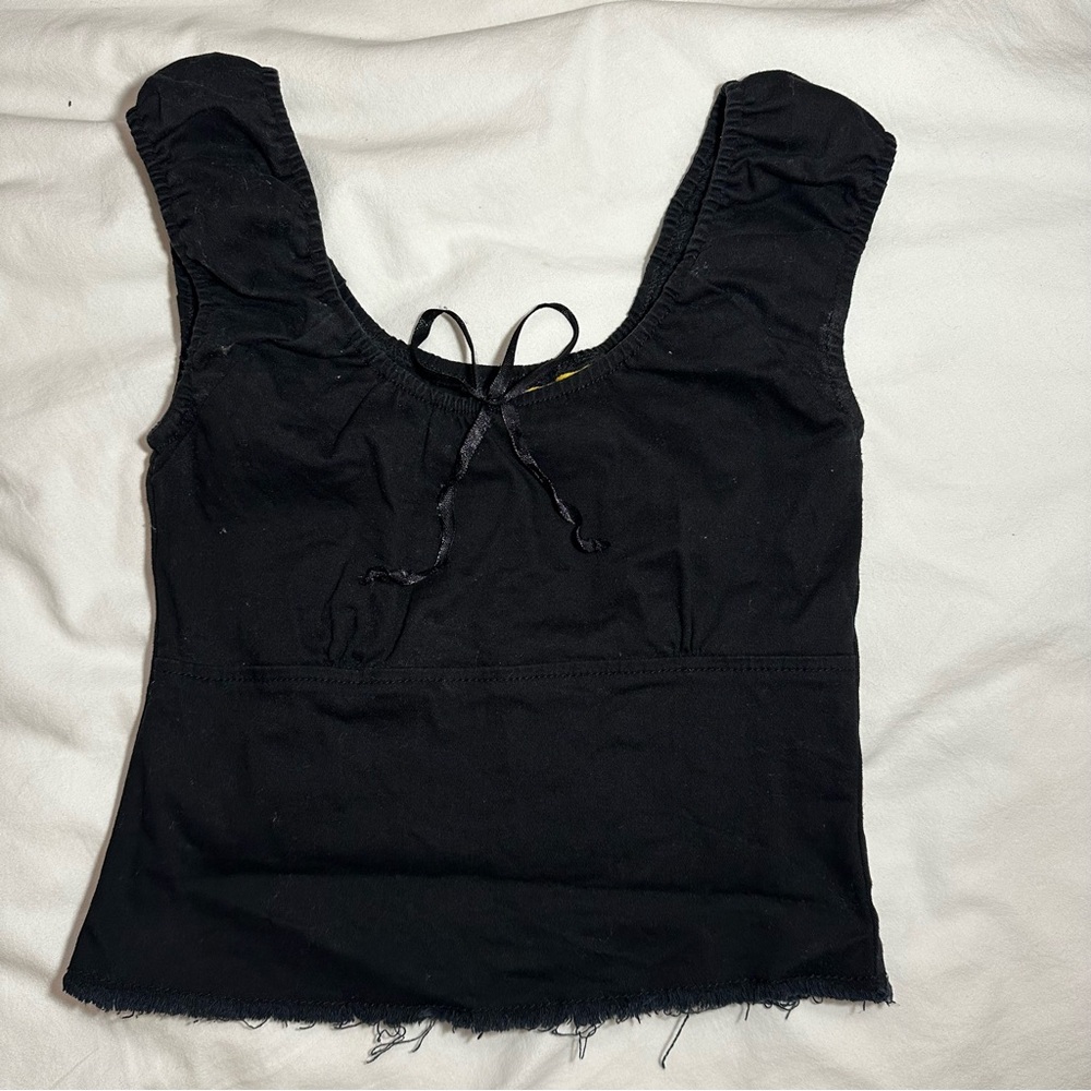 black bow detail unif cropped tank 
great quality strong material